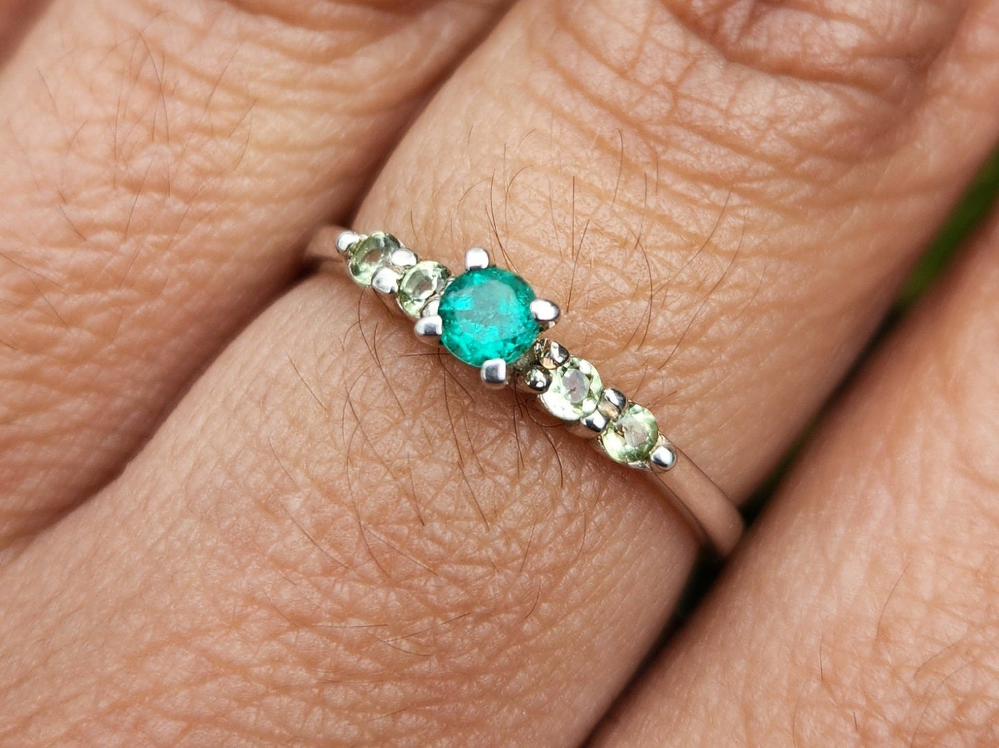 emerald ring and silver, may birthstone, green stone ring, Colombian Emerald, Colombian jewelry, handmade jewelry, gift for she, silver ring