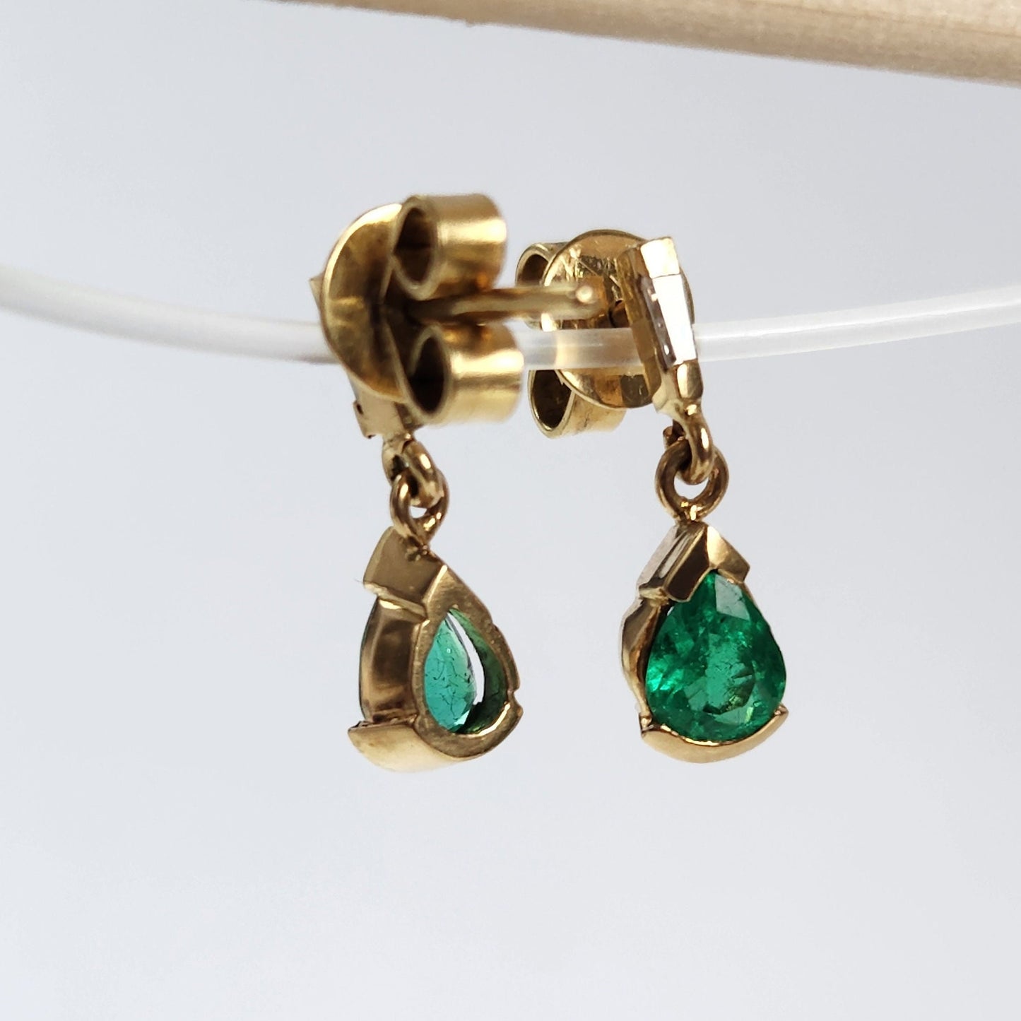 Handmade Colombian Emerald and diamond Earrings in 18 kt Yellow Gold, Vivid Green Natural Emerald, May Birthstone Jewelry, Unique Colombian