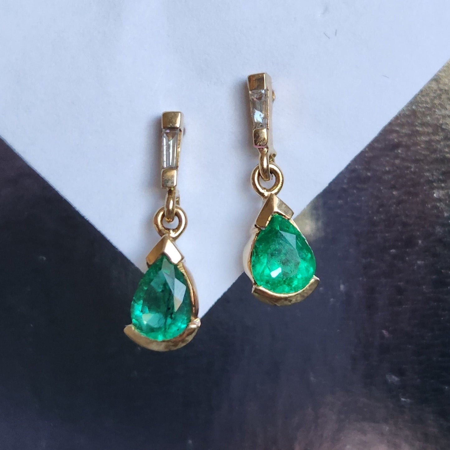 Handmade Colombian Emerald and diamond Earrings in 18 kt Yellow Gold, Vivid Green Natural Emerald, May Birthstone Jewelry, Unique Colombian