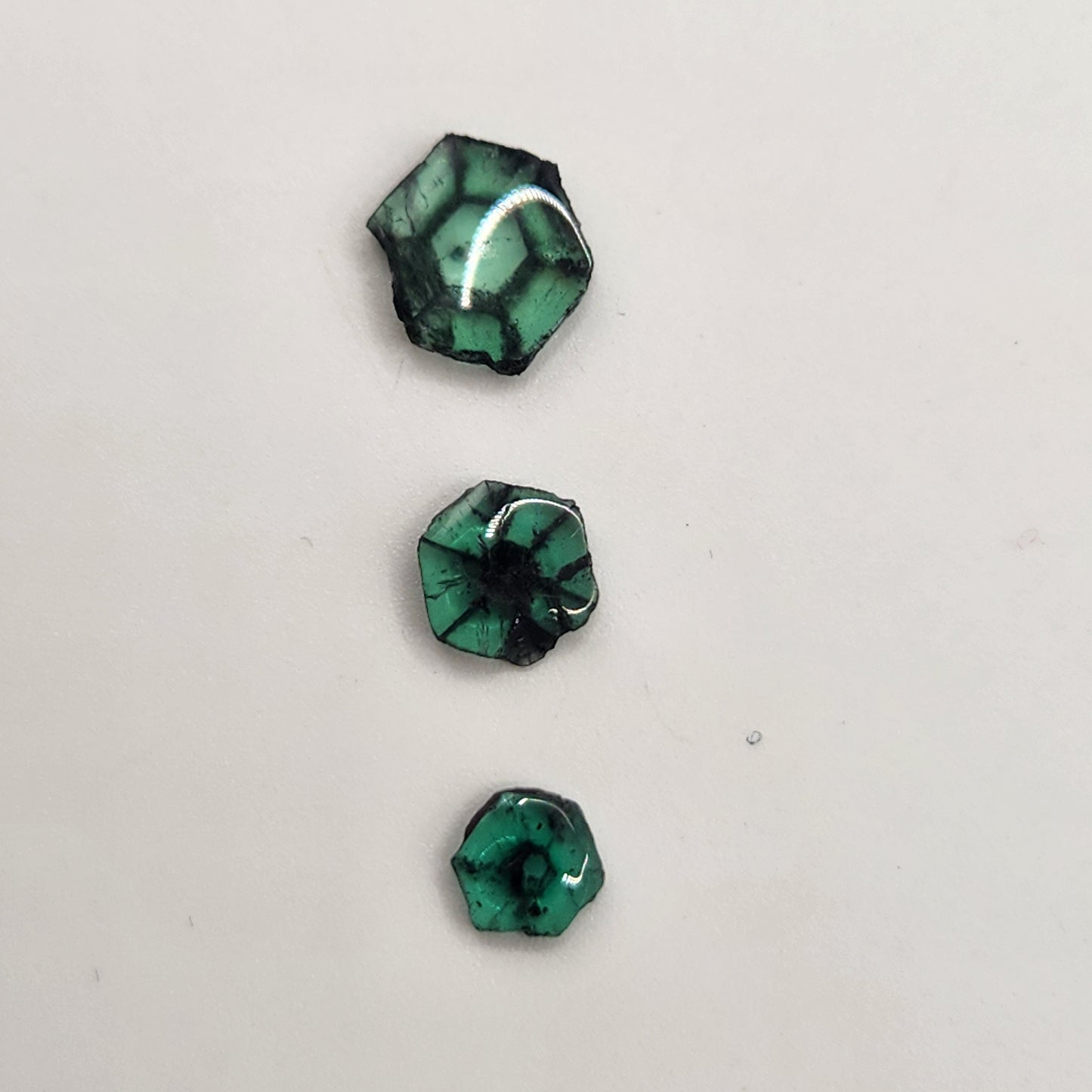 Esmeralda Trapiche Colombiana 2.38ct - Gema Rara Muzo - EsmeraldaColombia