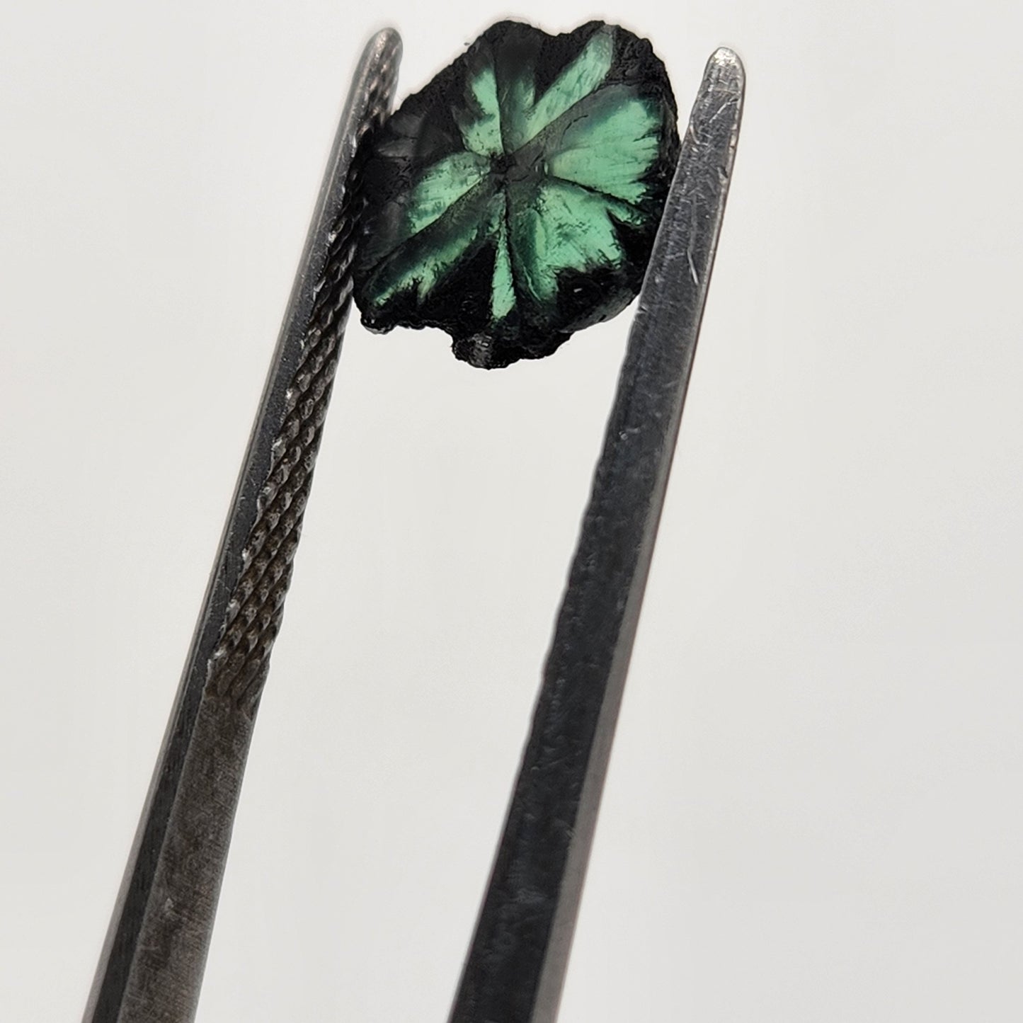 Esmeralda Trapiche Colombiana 1.97ct - Gema Rara Premium Muzo