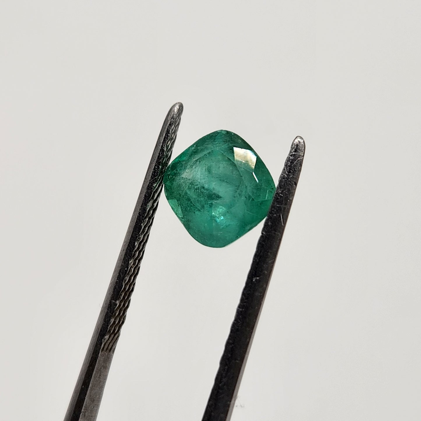 smeralda Colombiana Corte Cushion 2.14ct - Piedra Natural - Esmeralda Colombia. piedra natal de mayo
