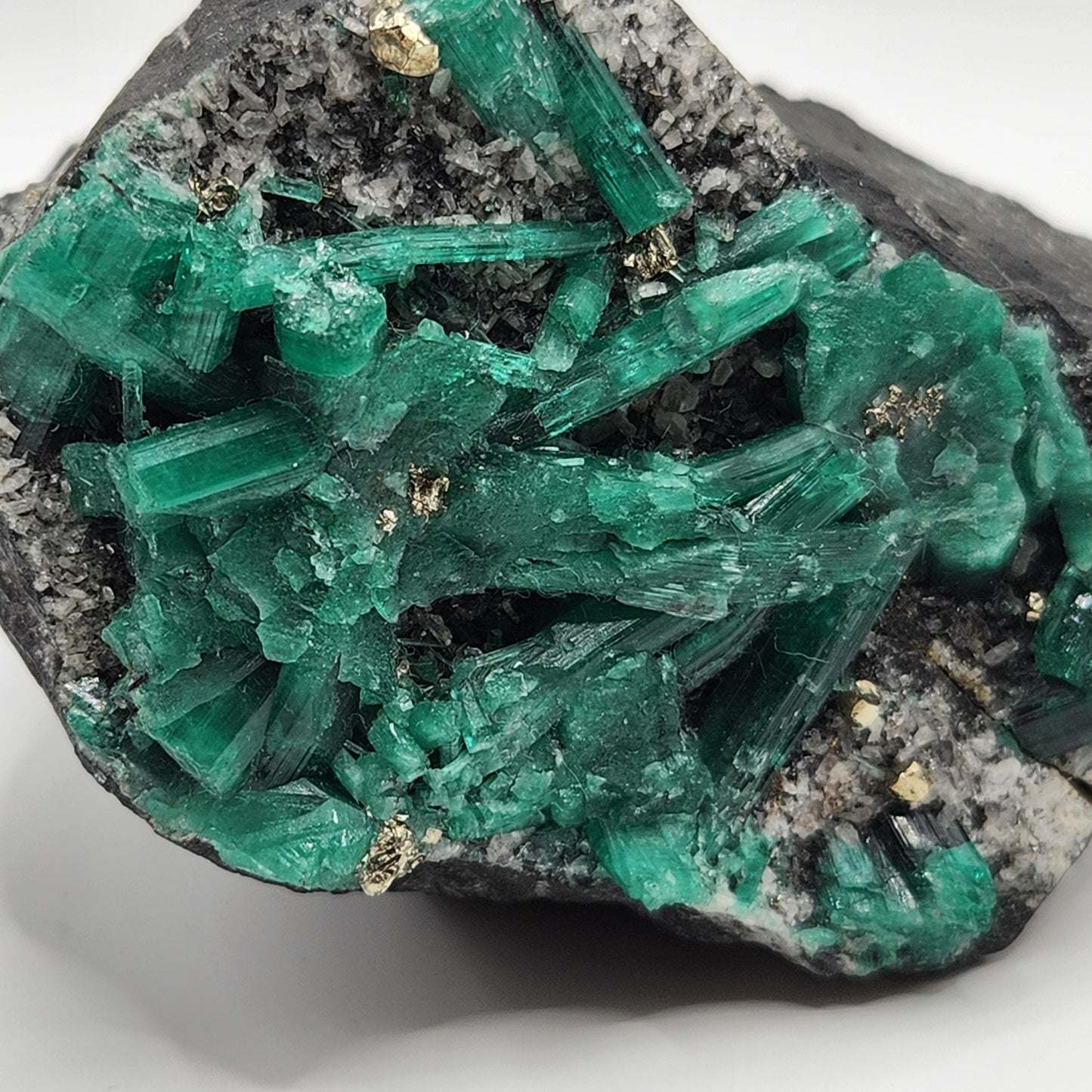 Especimen Esmeraldas Colombianas, Muzo, Cuarzo, Macla, Pirita, Natural, Ganga Esmeralda, Cristales Esmeralda, Colombia