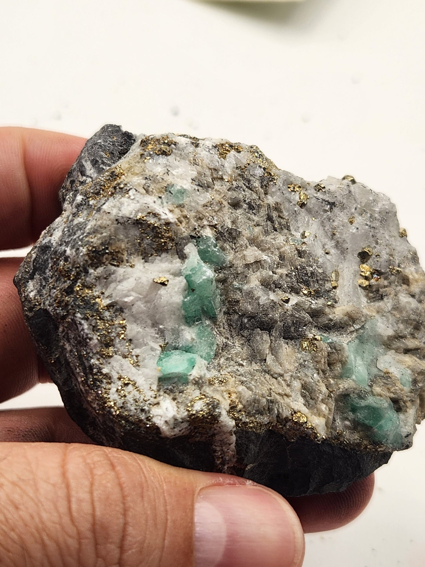 Especimen Esmeraldas Colombianas, Muzo, Cuarzo, Macla, Pirita, Natural, Ganga Esmeralda, Cristales Esmeralda, Colombia
