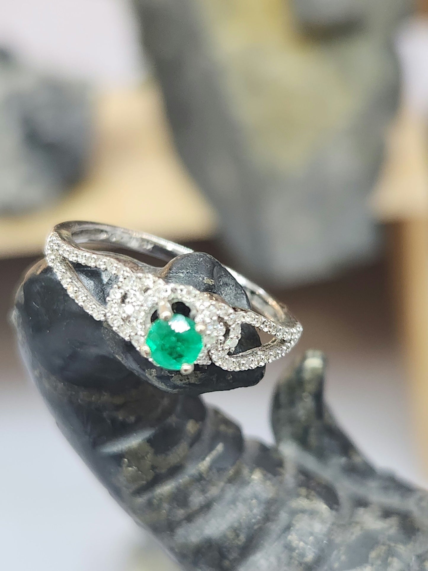 Beautiful natural emerald and real diamond white gold 14 kt,may birthstone, Colombian emerald, vivid green, luxury jewelry, handmade, gifts