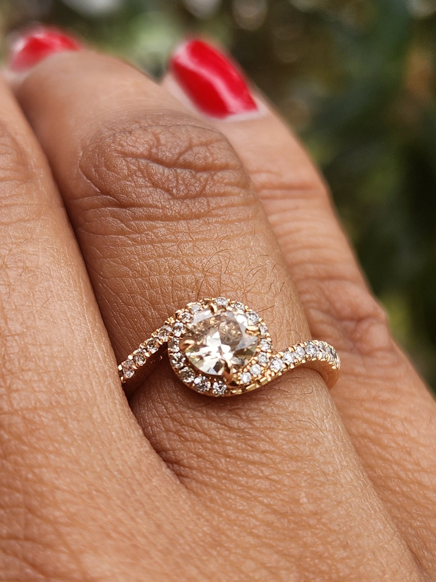 Beautiful Ring natural diamond rose gold 18 kt, apr birthstone, luxury jewelry, handmade, colombian jewelry, gifts for her