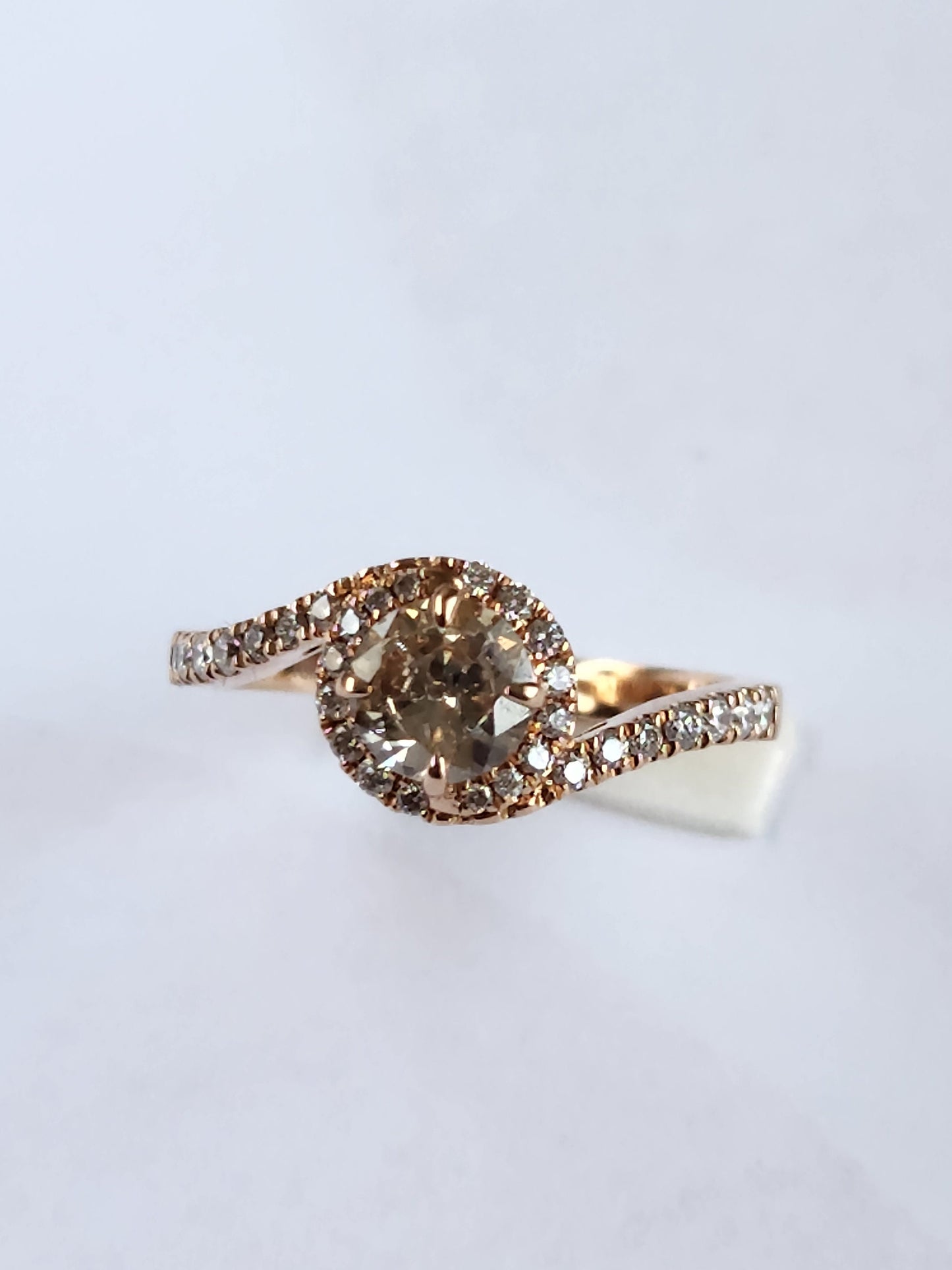 Beautiful Ring natural diamond rose gold 18 kt, apr birthstone, luxury jewelry, handmade, colombian jewelry, gifts for her