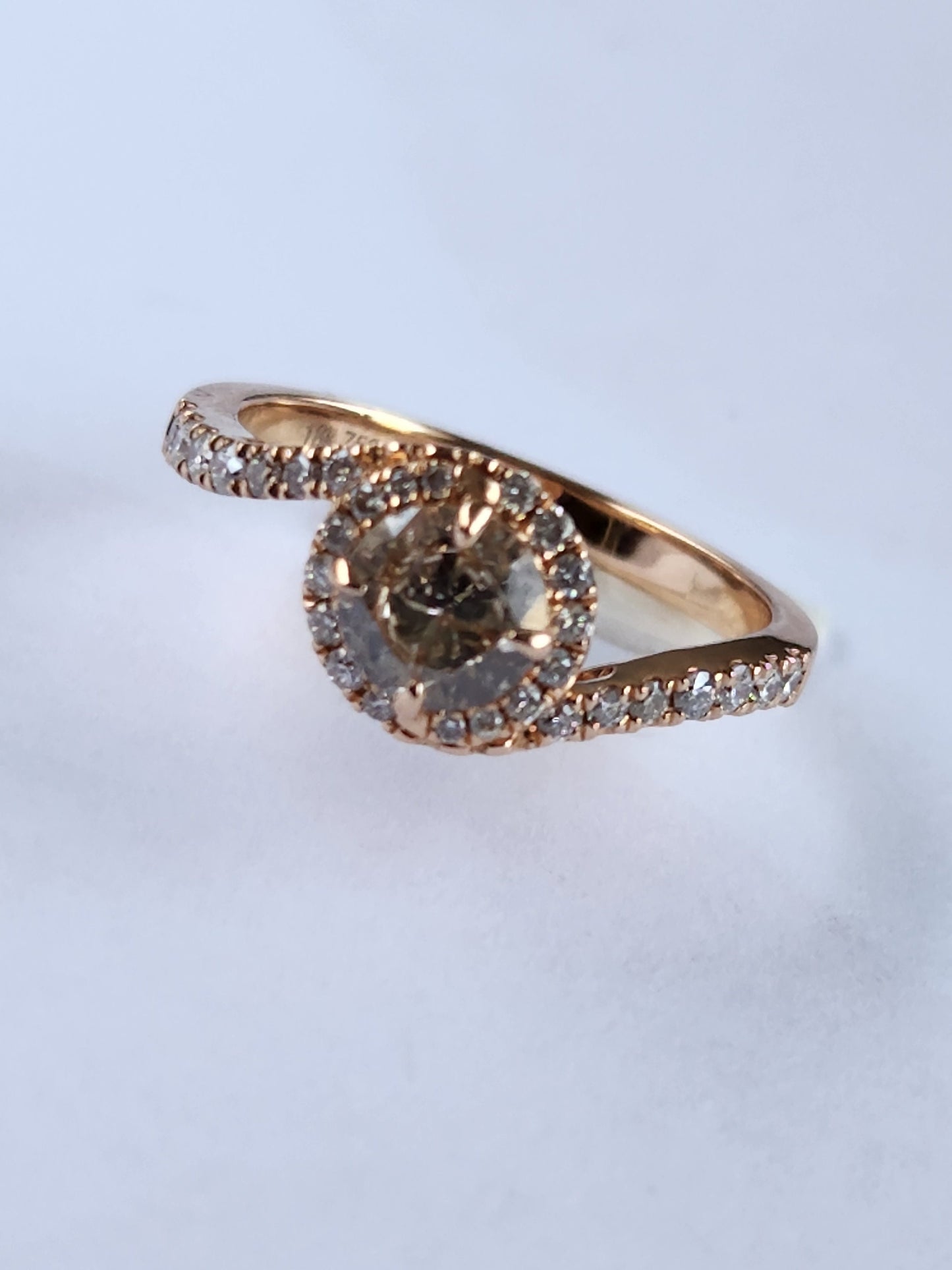 Beautiful Ring natural diamond rose gold 18 kt, apr birthstone, luxury jewelry, handmade, colombian jewelry, gifts for her