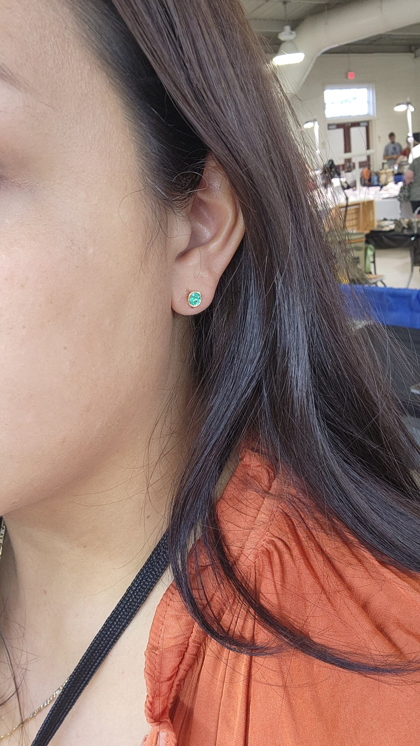 Handmade Colombian Emerald Earrings in 18 kt Yellow Gold, Vivid Green Natural Emerald, May Birthstone Jewelry, Unique Colombian accesories