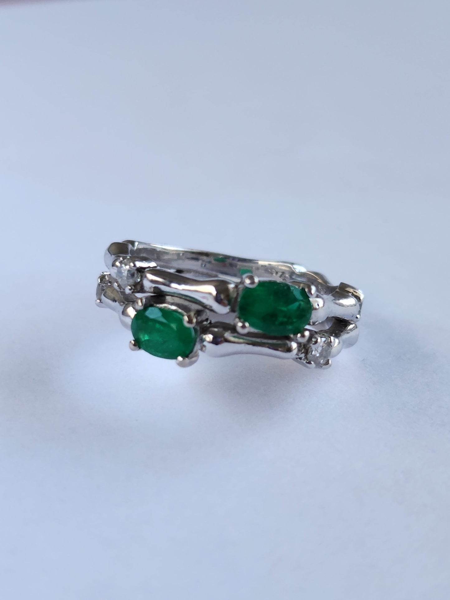 Beautiful natural emerald and real diamond white gold 18 kt,may birthstone, Colombian emerald, vivid green, luxury jewelry, handmade, gifts