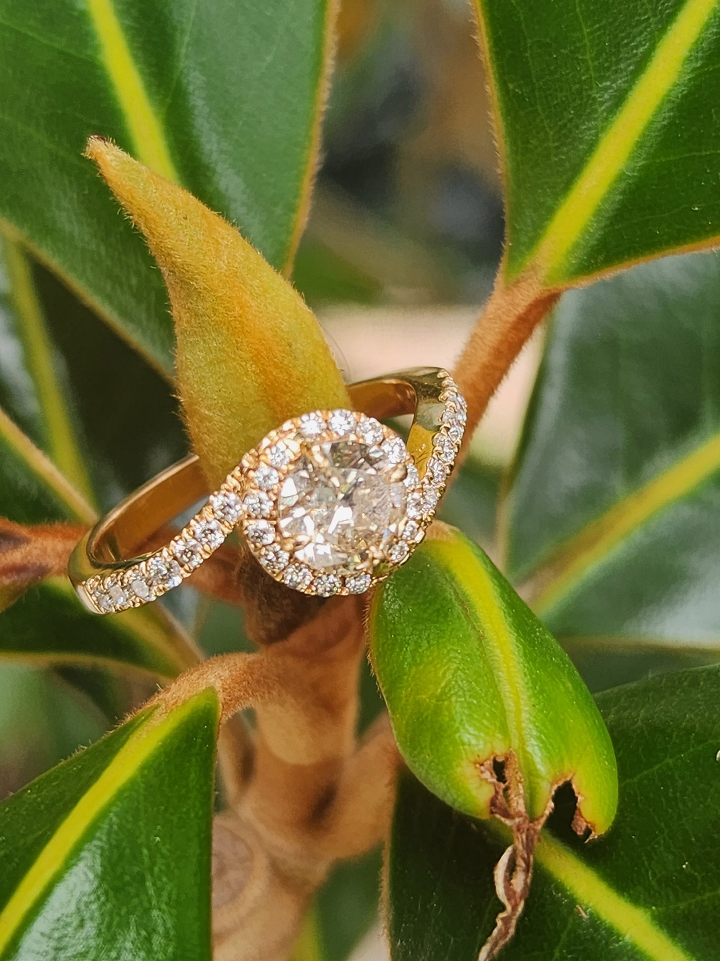Beautiful Ring natural diamond rose gold 18 kt, apr birthstone, luxury jewelry, handmade, colombian jewelry, gifts for her