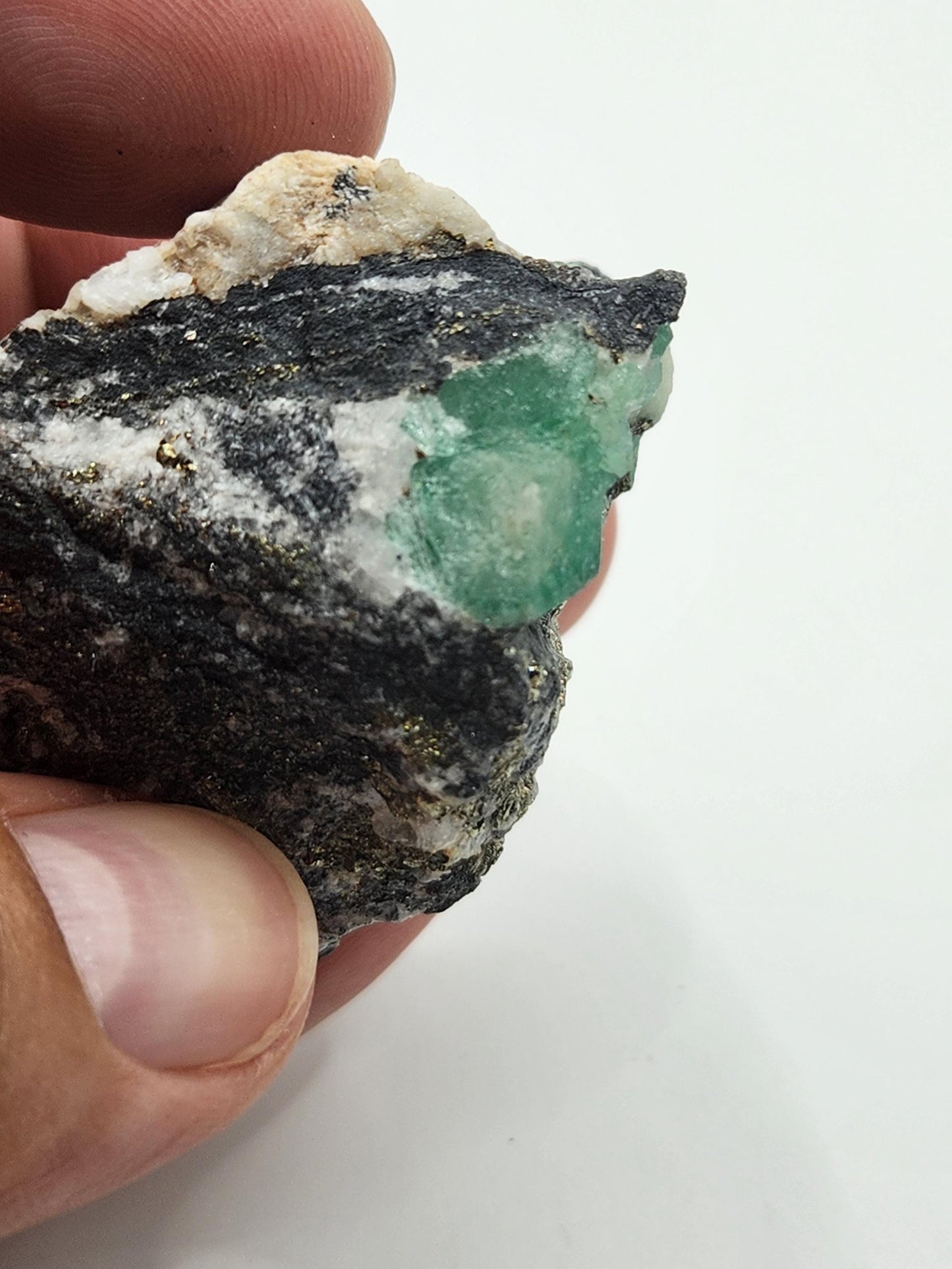 Especimen Esmeralda Colombiano, Muzo, Cuarzo, Macla, Calcita, Pirita, Natural, Ganga Esmeralda, Cristal Esmeralda, Colombia