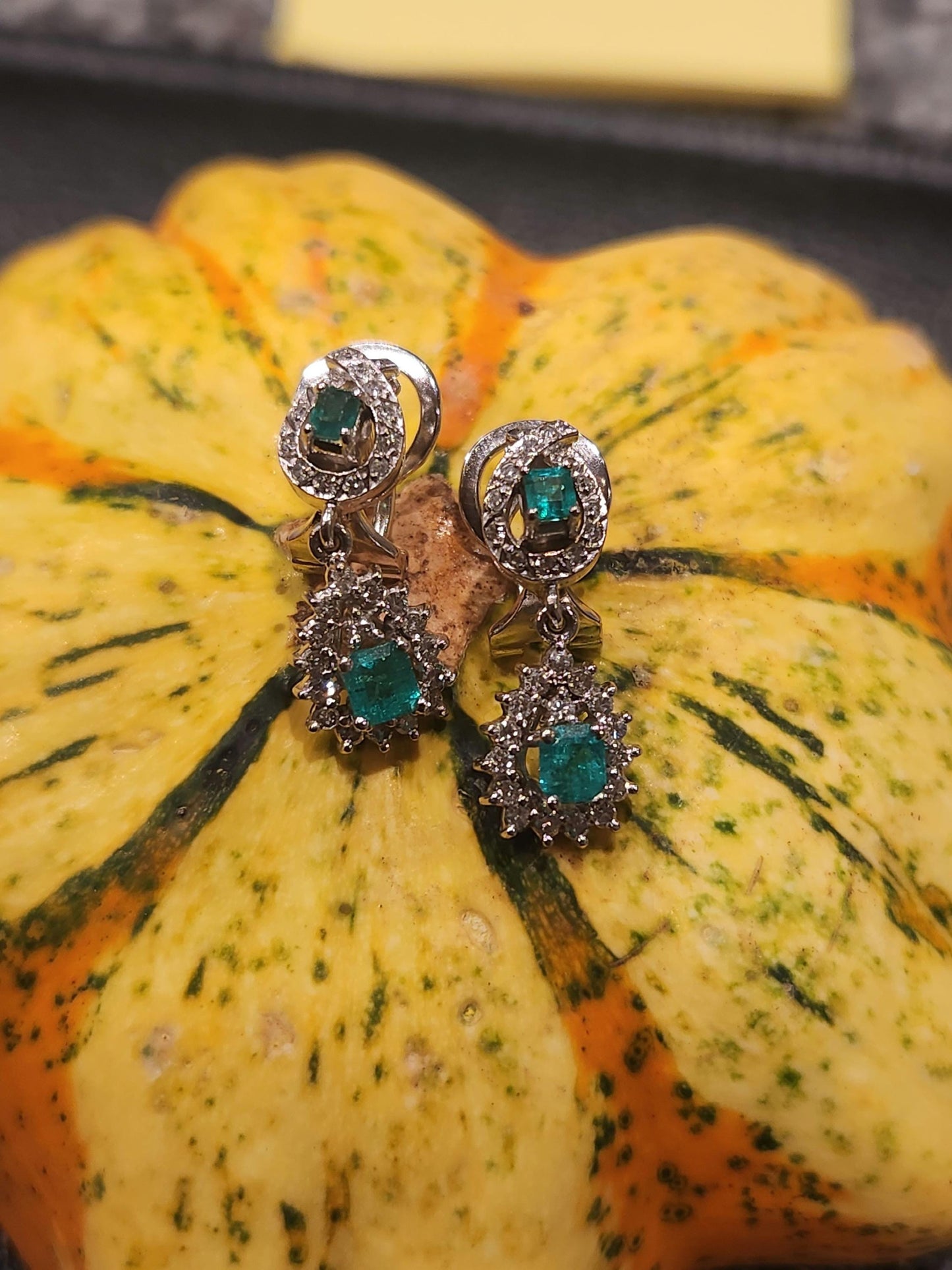 Handmade Colombian Emerald and diamond Earrings in 18 kt white gold, Vivid Green Natural Emerald, May Birthstone Jewelry, real diamonds