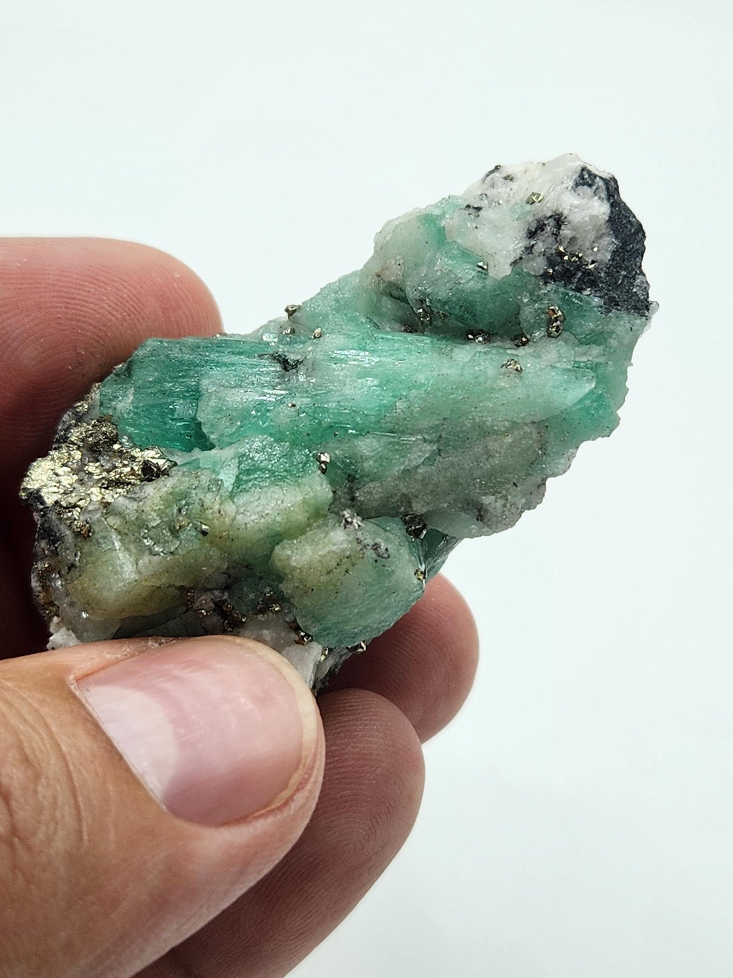 Especimen Esmeralda Colombiano, Muzo, Cuarzo, Macla, Calcita, Pirita, Natural, Ganga Esmeralda, Cristal Esmeralda, Colombia