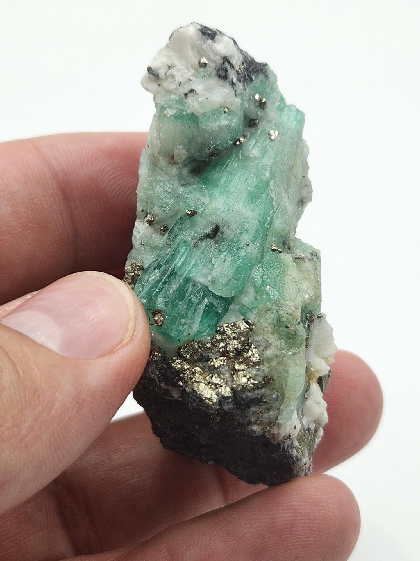 Especimen Esmeralda Colombiano, Muzo, Cuarzo, Macla, Calcita, Pirita, Natural, Ganga Esmeralda, Cristal Esmeralda, Colombia