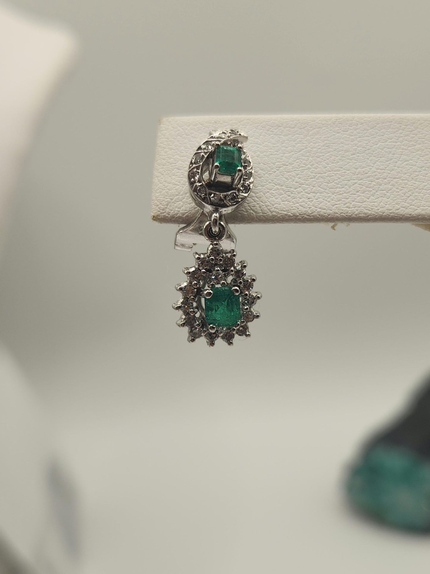 Handmade Colombian Emerald and diamond Earrings in 18 kt white gold, Vivid Green Natural Emerald, May Birthstone Jewelry, real diamonds