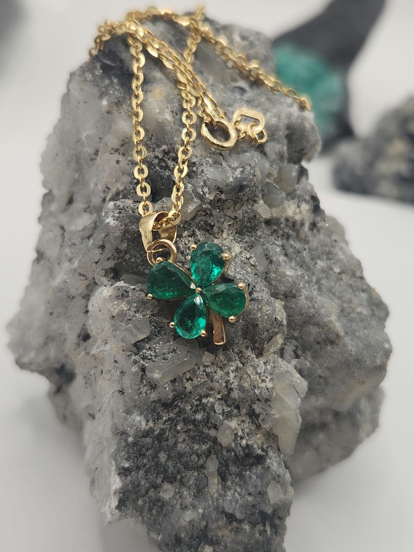 Handcrafted 18k Yellow Gold Clover Pendant Natural Colombian Emeralds, maybirthstone, perfect gift, handmade jewelry * Lucky Charm Jewelry*