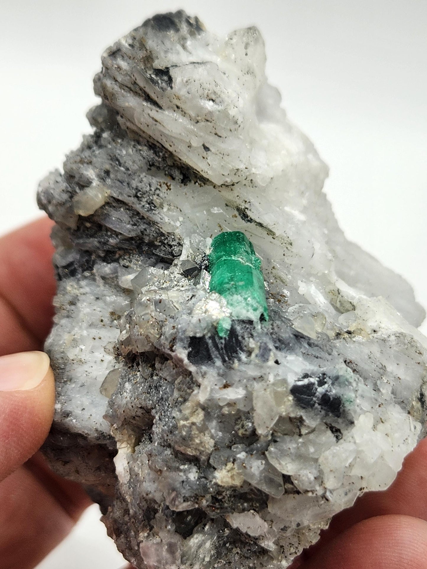 Especimen Esmeraldas Colombianas, Muzo, Cuarzo, Macla, Pirita, Natural, Ganga Esmeralda, Cristales Esmeralda, Colombia