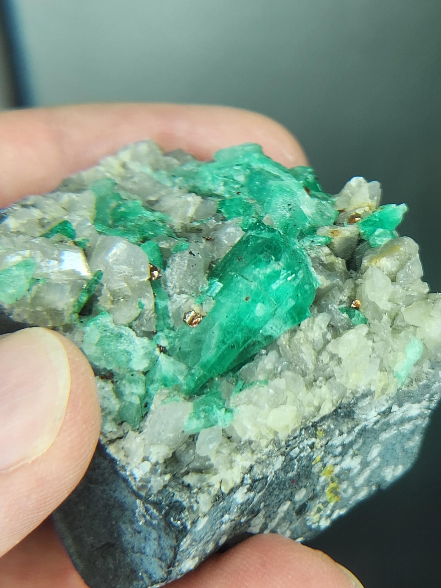 Especimen Esmeraldas Colombianas, Muzo, Cuarzo, Macla, Pirita, Natural, Ganga Esmeralda, Cristales Esmeralda, Colombia