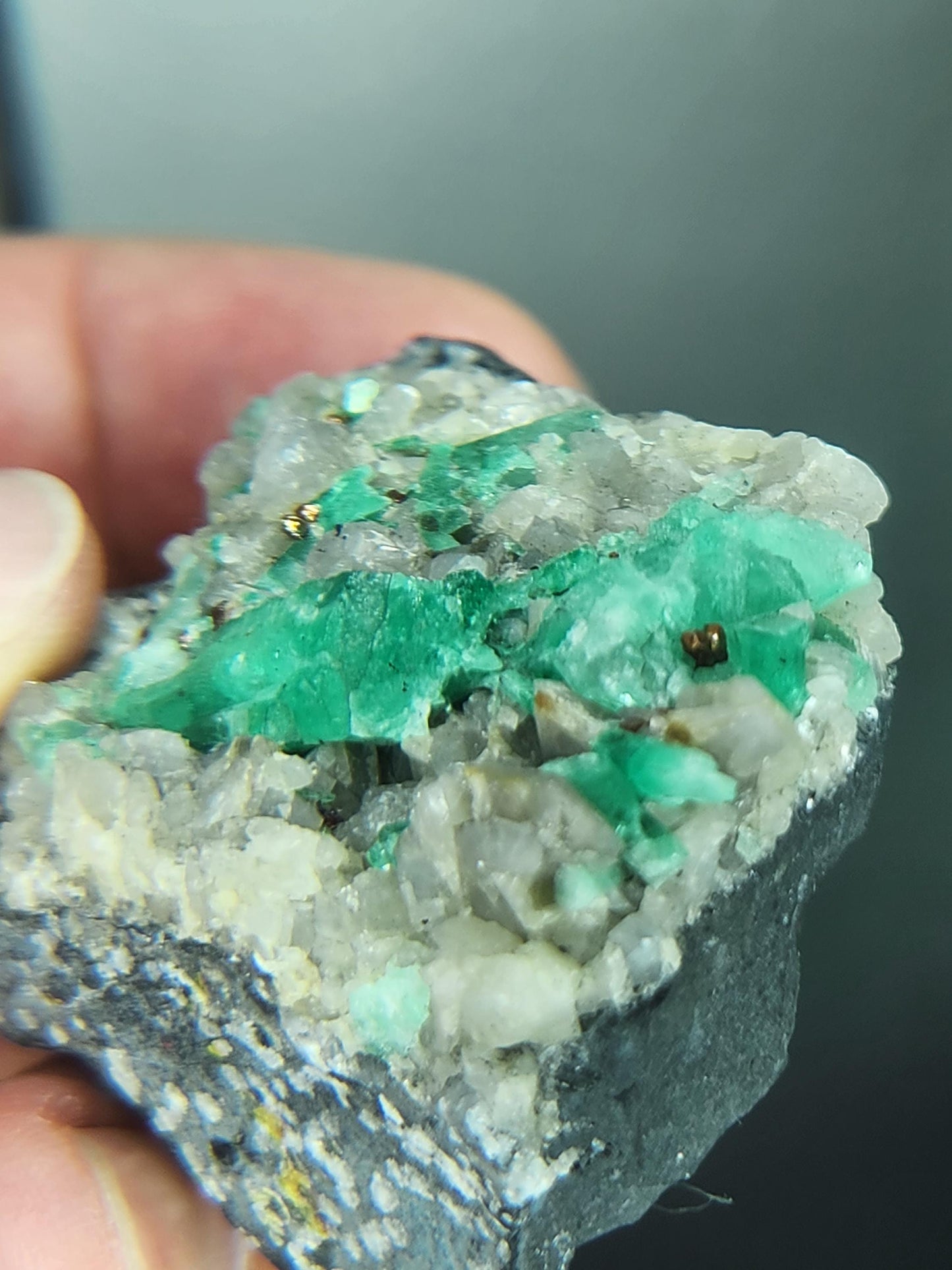 Especimen Esmeraldas Colombianas, Muzo, Cuarzo, Macla, Pirita, Natural, Ganga Esmeralda, Cristales Esmeralda, Colombia