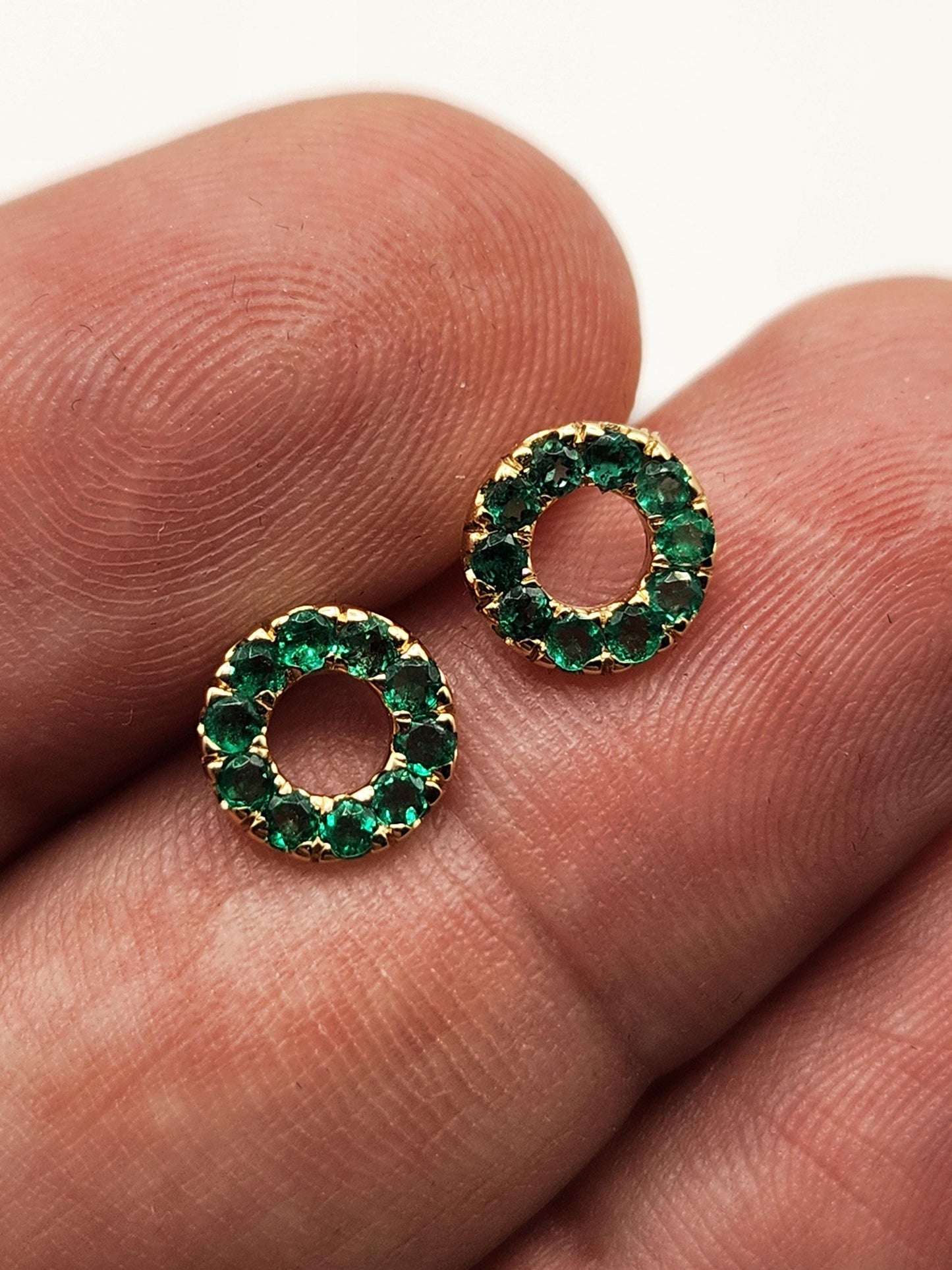Handmade Colombian Emerald Earrings in 18 kt Yellow Gold, Vivid Green Natural Emerald, May Birthstone Jewelry, Unique Colombian accesories