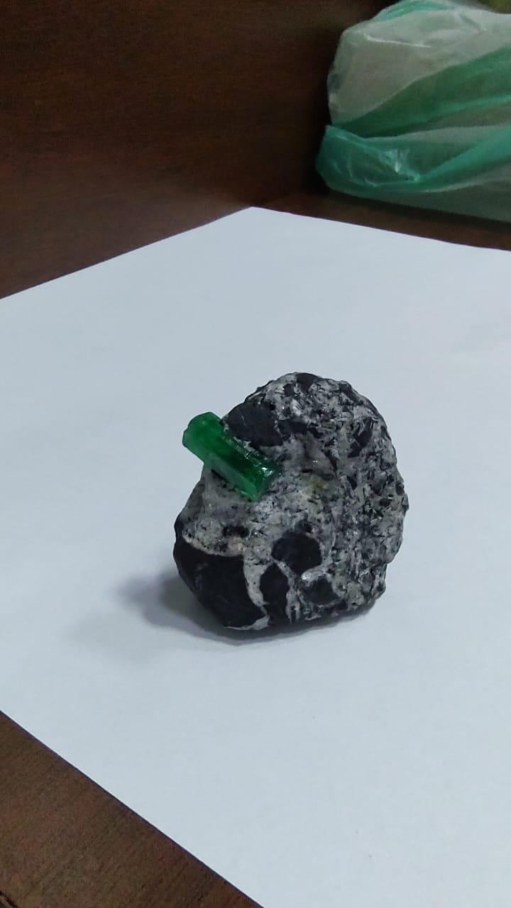 Especimen Esmeraldas Colombianas, Muzo, Cuarzo, Macla, Pirita, Natural, Ganga Esmeralda, Cristales Esmeralda, Colombia