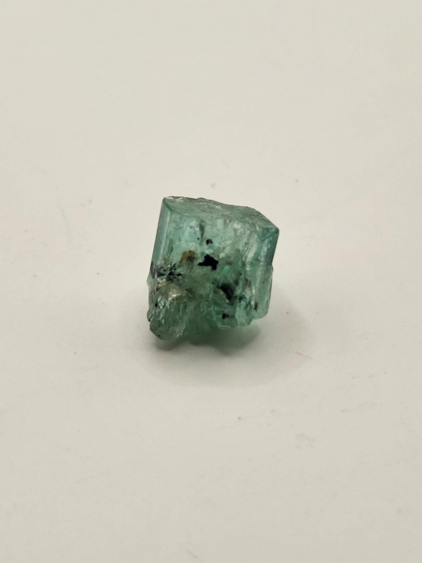 Raw Colombian Emerald from Muzo 11.27 cts, Natural Unpolished Gemstone for Jewelry, Collectors & Investment, macla of emerald, rare mineral