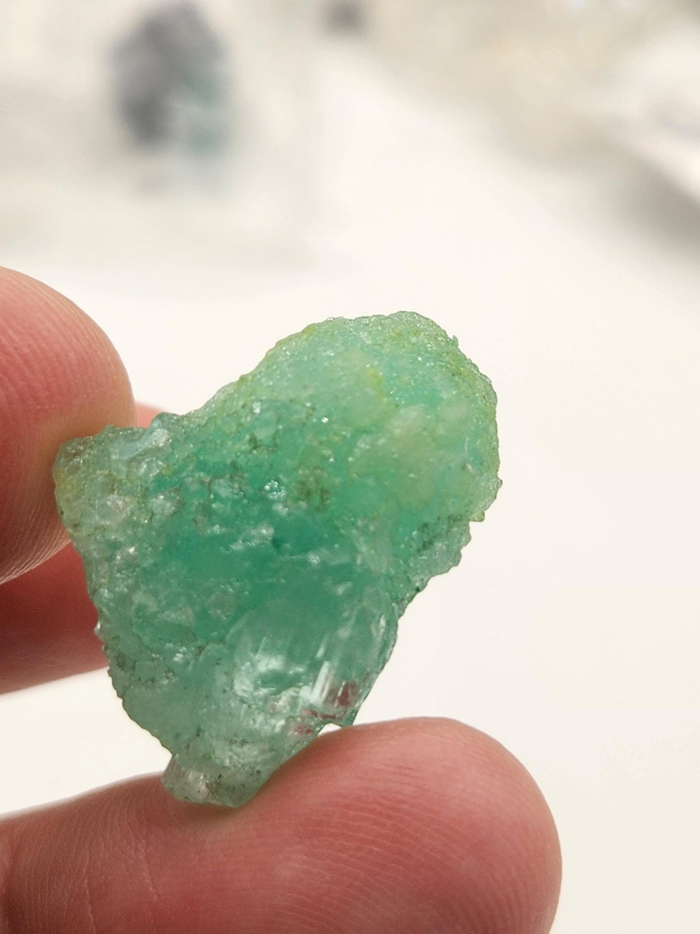 Cristal Natural de Esmeralda en bruto, extraído de las minas de Muzo, pieza de Coleccion, Cristal de Muzo, Macla, Terminaciones Completas