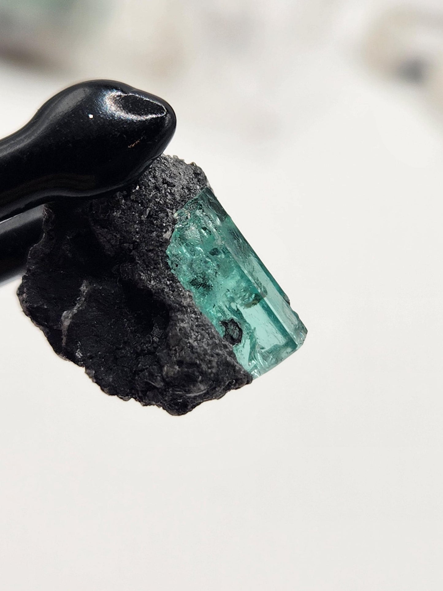 Cristal Natural de Esmeralda en bruto, extraído de las minas de Muzo, pieza de Coleccion, Cristal de Muzo, Macla, Terminaciones Completas