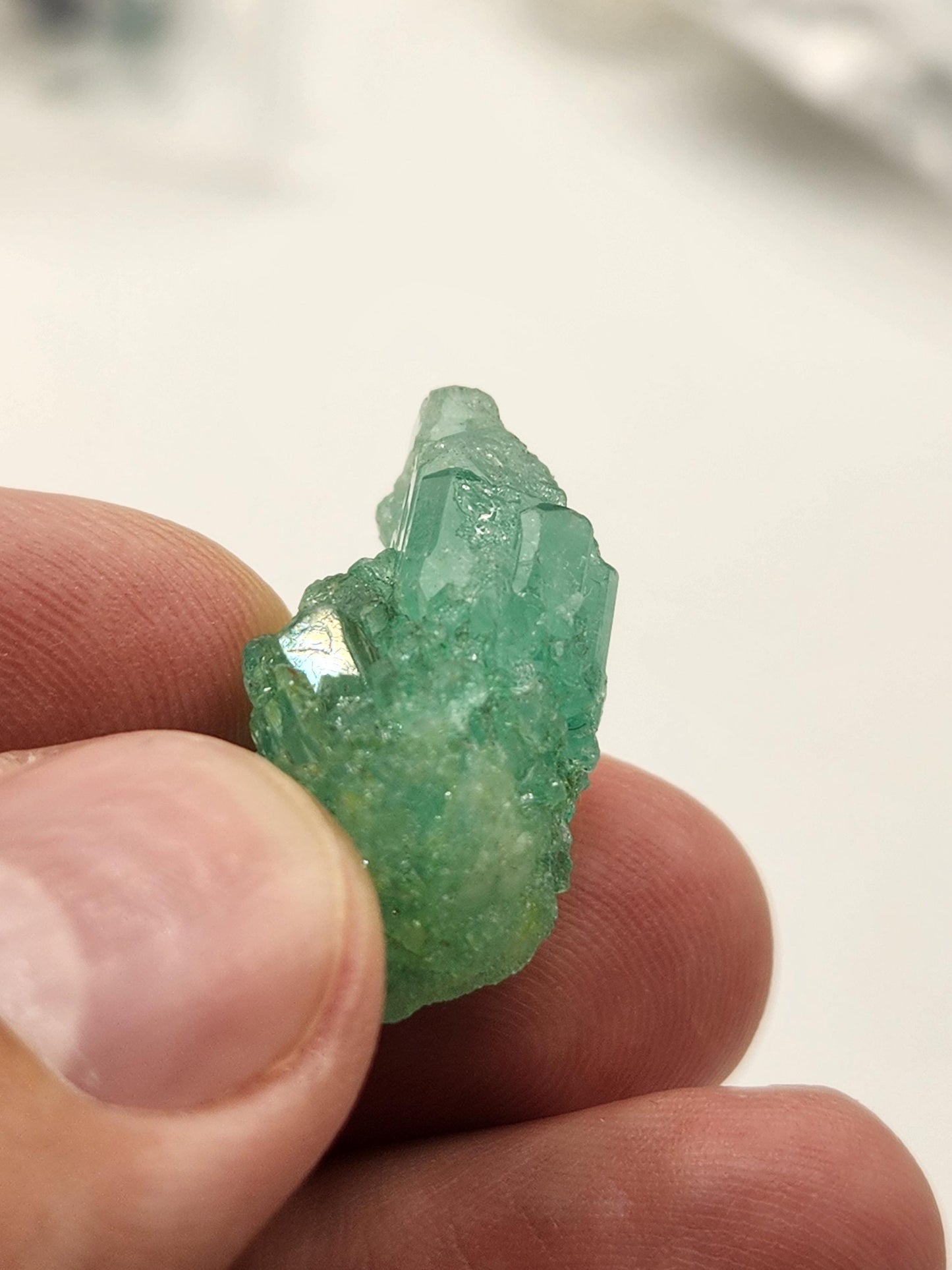 Cristal Natural de Esmeralda en bruto, extraído de las minas de Muzo, pieza de Coleccion, Cristal de Muzo, Macla, Terminaciones Completas