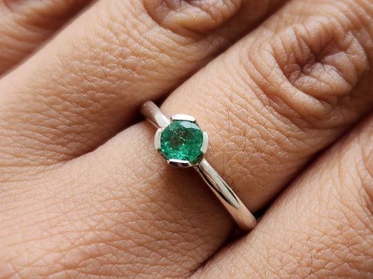 Solitaire ring