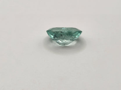 Esmeralda colombiana natural corte oval, piedra de nacimiento mayo. Perfecta para joyería, anillos y pendientes. Gema natural n