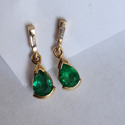 Handmade Colombian Emerald and diamond Earrings in 18 kt Yellow Gold, Vivid Green Natural Emerald, May Birthstone Jewelry, Unique Colombian