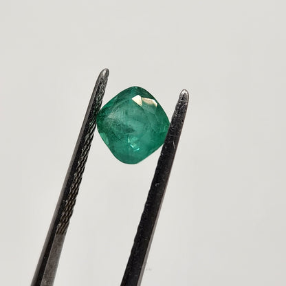 smeralda Colombiana Corte Cushion 2.14ct - Piedra Natural - Esmeralda Colombia. piedra natal de mayo