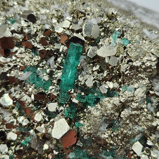 Especimen Esmeralda Colombiano, Muzo, Cuarzo, Macla, Pirita, Natural, Ganga Esmeralda, Cristal Esmeralda, Colombia