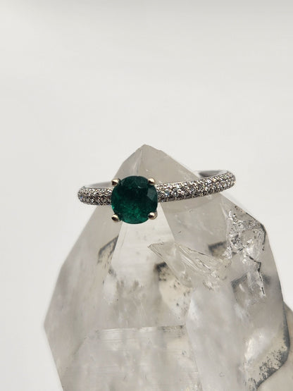 Anillo Esmeralda con Diamantes
