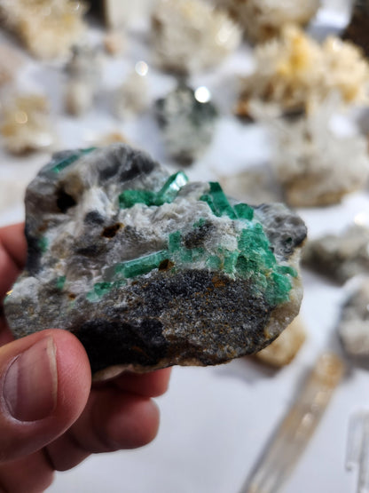 Especimen Esmeraldas Colombianas, Muzo, Cuarzo, Macla, Pirita, Natural, Ganga Esmeralda, Cristales Esmeralda, Colombia