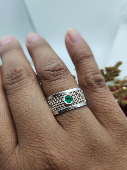 Emerald ring and silver, may birthstone, Colombian Emerald, filigree Colombian jewelry, handmade jewelry, gift for she, silver ring.