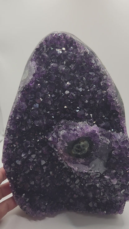 Amethyst Uruguaya perfect home